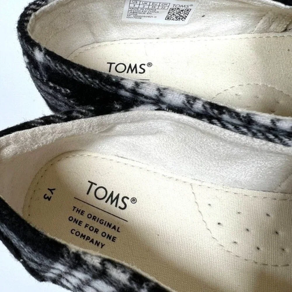Toms black and white plaid slip on size Y3 Kid Junior US Y3